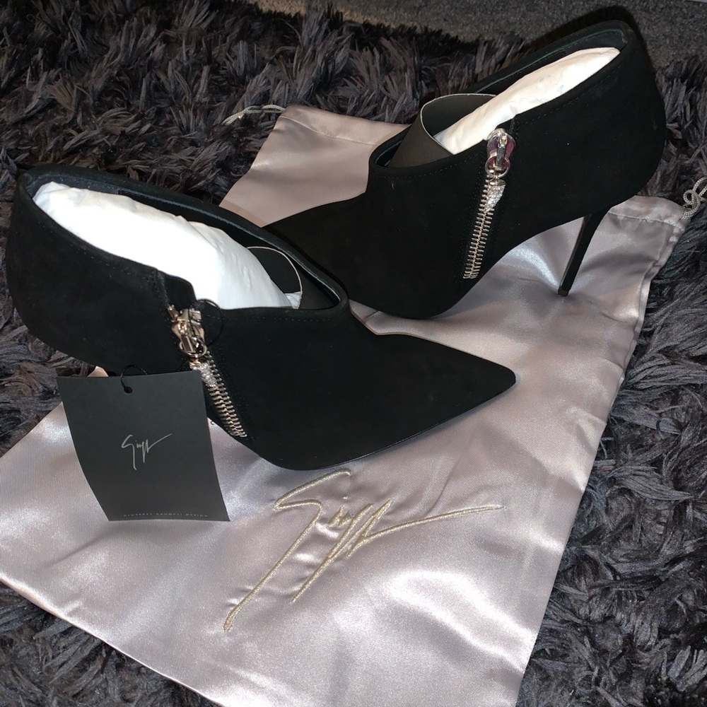 Giuseppe Bootie/Heels